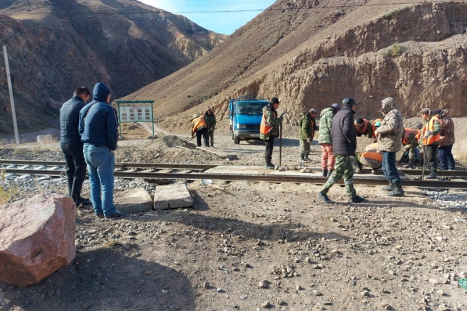  Aufräumarbeiten im NABU-Rehazentrum Kirgisistan nach dem Schlammlawinen-Unglück
